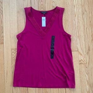 Banana Republic V- neck tank top size small NWT